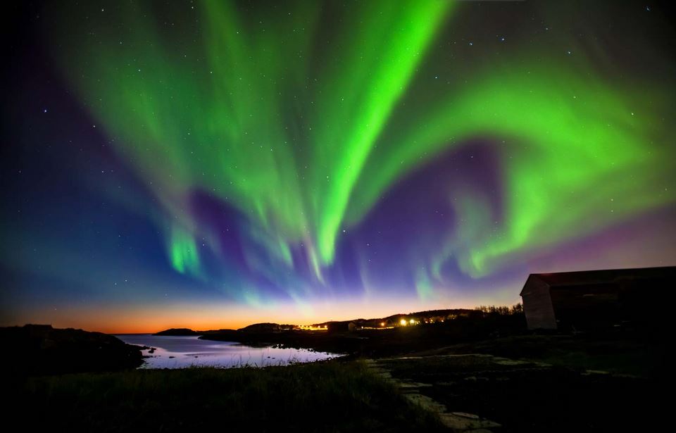Scoperta la causa delle aurore boreali: una trappola per il plasma solare