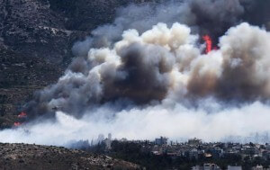 incendio-atene.jpg