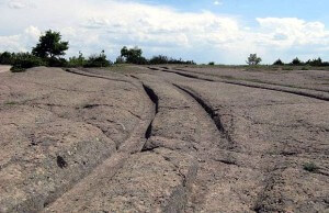 Solchi-nel-terreno-in-Turchia.jpg