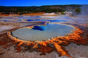 vulcano-Yellowstone.jpg