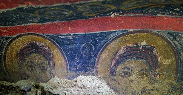Gesù che uccide le anime cattive: i sorprendenti affreschi in una chiesa in Turchia