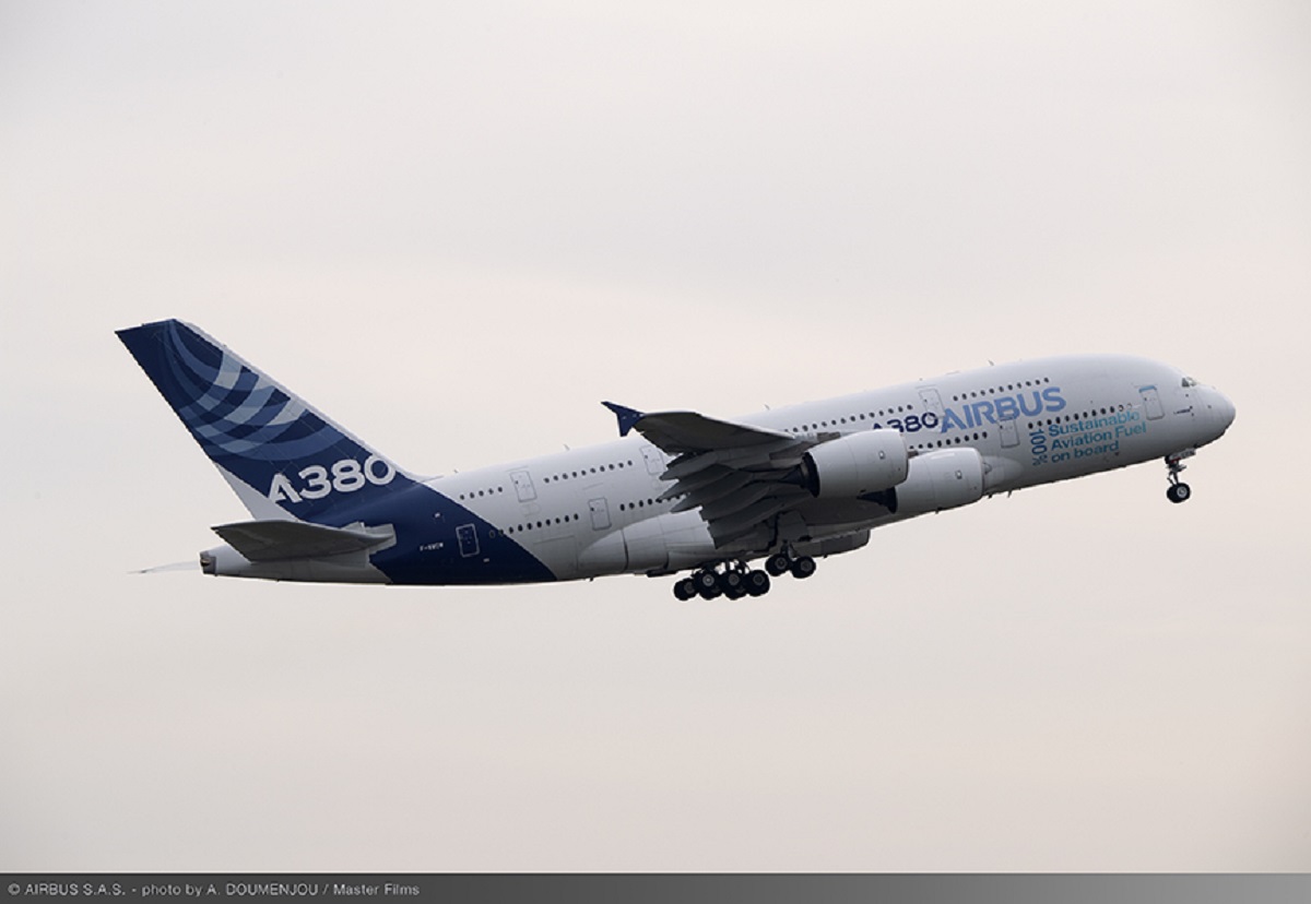 Airbus-A380-1.jpg