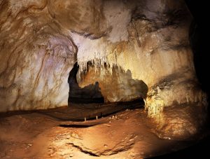 Cueva-del-Arco-de-Cieza-spagna.jpg