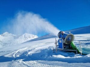 artificial-snow-m.jpg