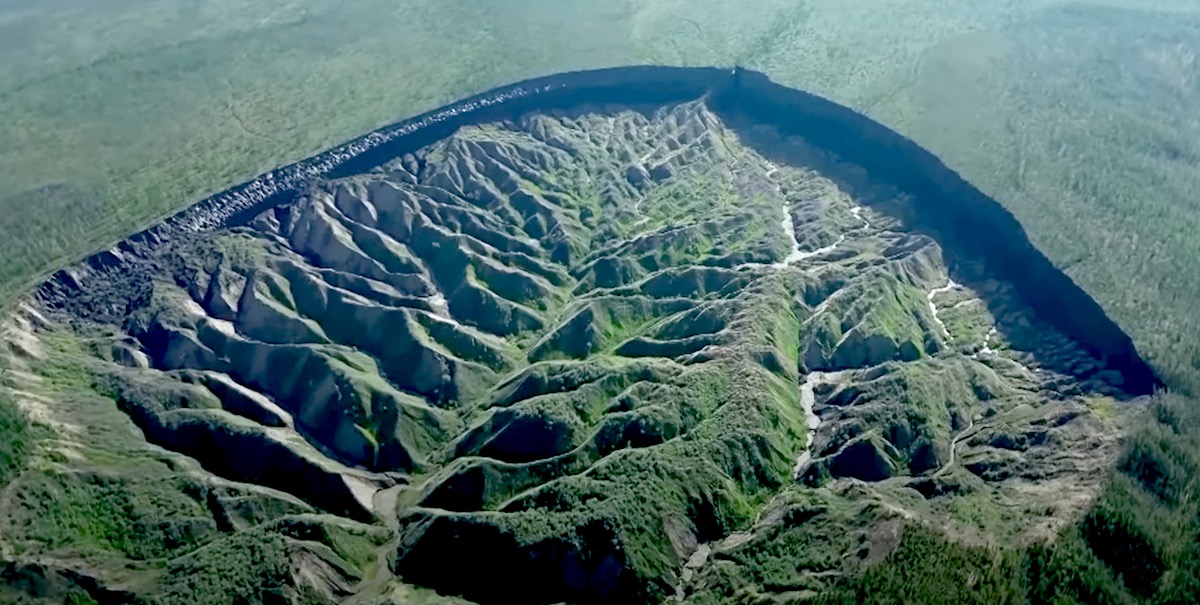 Porta dell’Inferno: il cratere cresce a un ritmo allarmante in Siberia