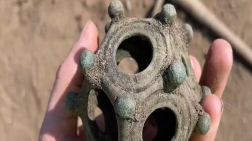 Misterioso oggetto romano trovato in Inghilterra sconcerta gli archeologi