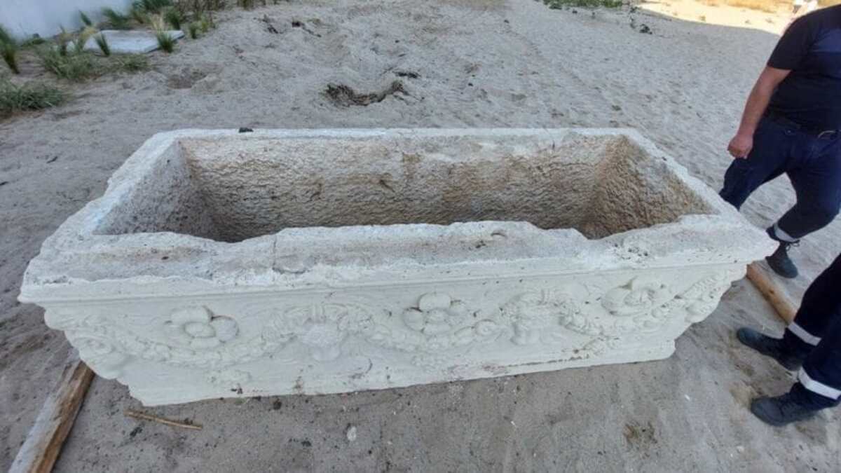 Sarcophagus-on-beach-min-1-2.jpg