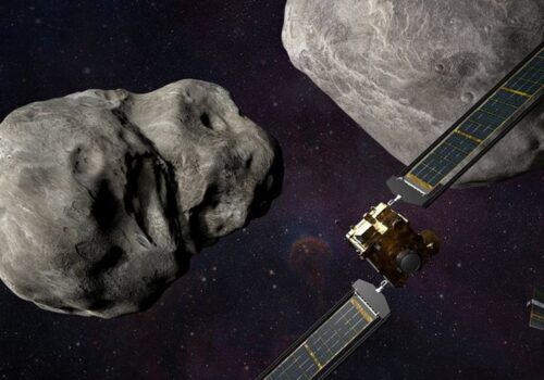 La Cina annuncia una missione per deviare un asteroide con lo scontro una navicella spaziale