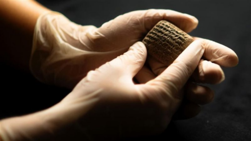 Gli archeologi decifrano tavoletta di 3.500 anni scoprendo qualcosa di eccezionale