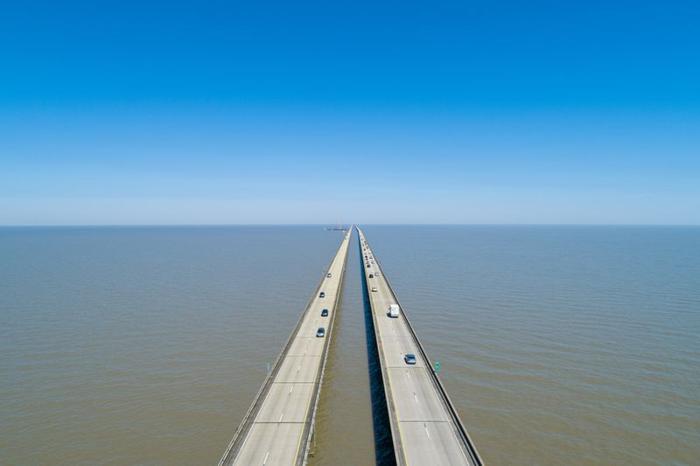 lake-pontchartrain-causeway-bridge-m.jpg