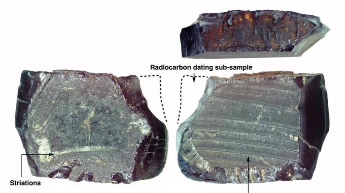 Manufatto di resina d'albero scavato dalla Grotta di Mololo, datato a 50.000-55.000 anni fa