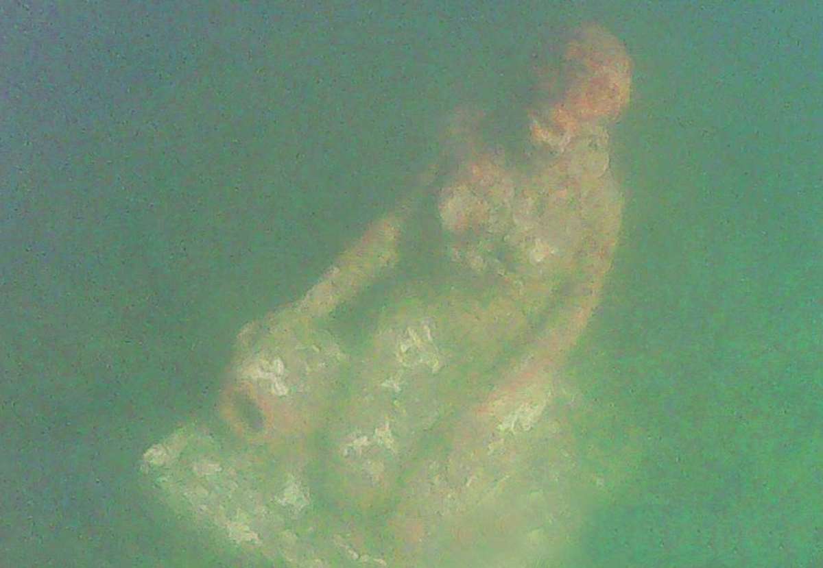 statua-lago-vico.jpg