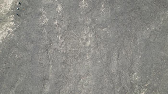 Nuovo glifo di Al Nazca raffigurante un umano