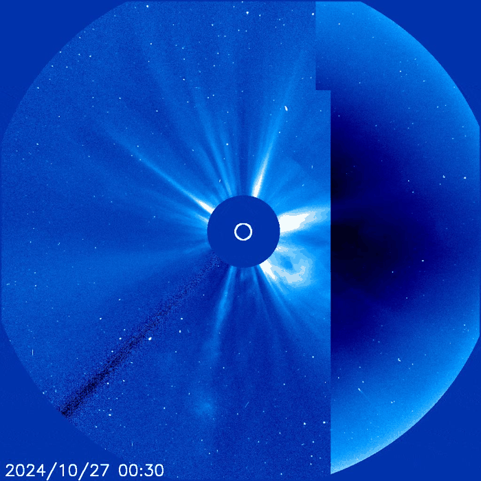 Un gif dell'attività solare bloccata da un coronografo e si vede una piccola cometa che si avvicina