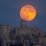 Superluna di ottobre: spettacolo celeste e influenze terrestri