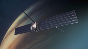 L'astronave Europa Clipper della NASA in orbita attorno a Giove