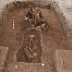 Antica e insolita sepoltura con cavalli senza testa scoperta dagli archeologi