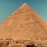 Quanti lati ha la Piramide di Giza in Egitto? Non sono 4