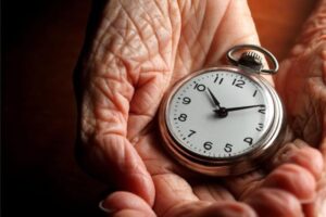 Tempo di invecchiamento dell'orologio vecchio