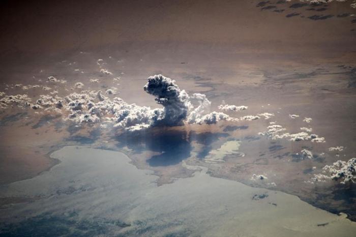 Foto dell'Astronauta della Nuvola Cumulus Congestus