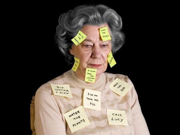 Senior-Woman-Alzheimers-Disease-Concept-777x583-1-1.jpg