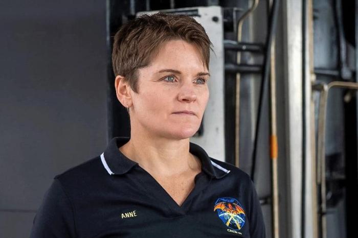 Comandante Anne McClain della SpaceX Crew-10 della SpaceX