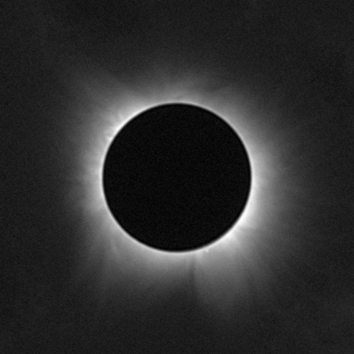 Eclissi solare totale in Fe XIV