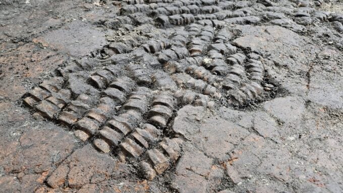 bone-tiles-closeup-680x383-1.jpg