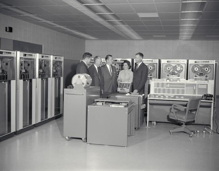 ibm-m.jpg