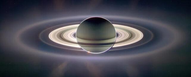 anelli di Saturno