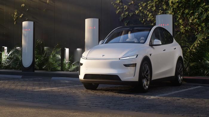 Tesla lancia il Model Y aggiornato in Cina con un'autonomia di 450 miglia, nuove funzionalità