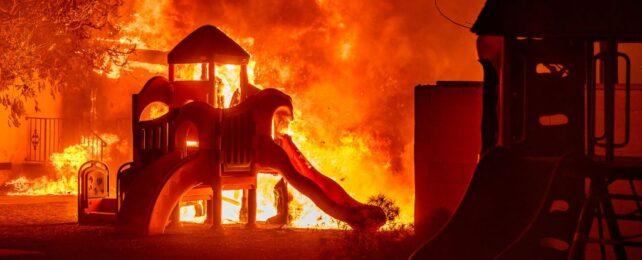 Gli incendi in California sono un esempio catastrofico degli avvertimenti sul 'colpo di frusta idroclimatico' dello studio